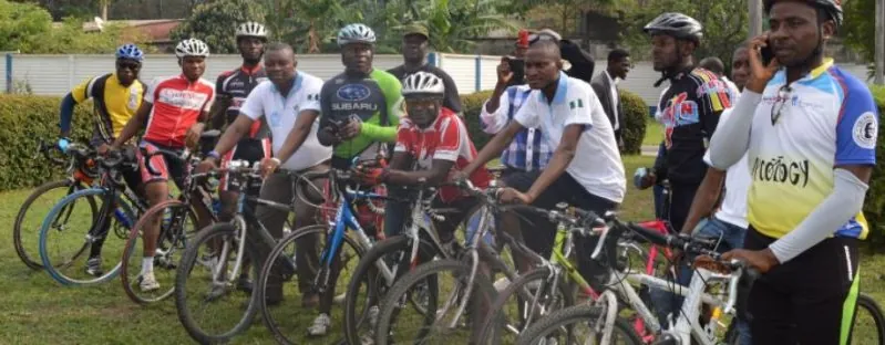 Nigerian club cyclists with their bikes before a race